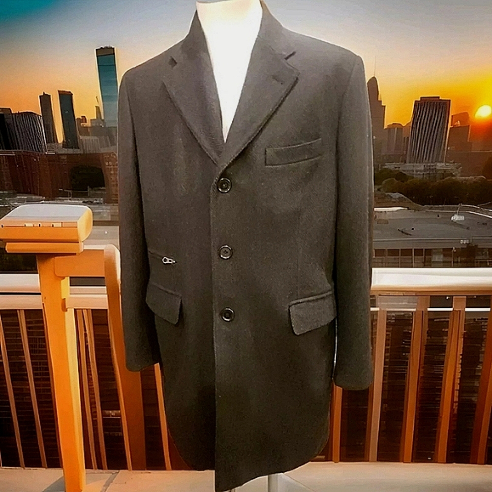 Movimento Italian Over Coat Size 42 R Wool